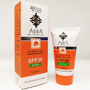 کرم ضد آفتاب بی رنگ آدرا SPF۳۰ حجم ۵۰ میلی لیتر | فروشگاه مورچه