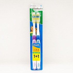 مسواک  دو قلوی Oral B مدل maxi clean با برس متوسط | فروشگاه مورچه