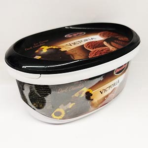 بستنی شیری کاکائویی با سس شکلات تلخ  دومینو وزن ۷۰۰ گرم | فروشگاه مورچه